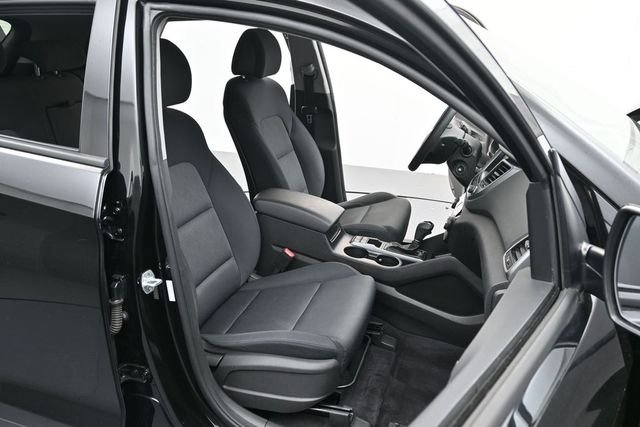 Used 2018 Black Hyundai SEL image 28