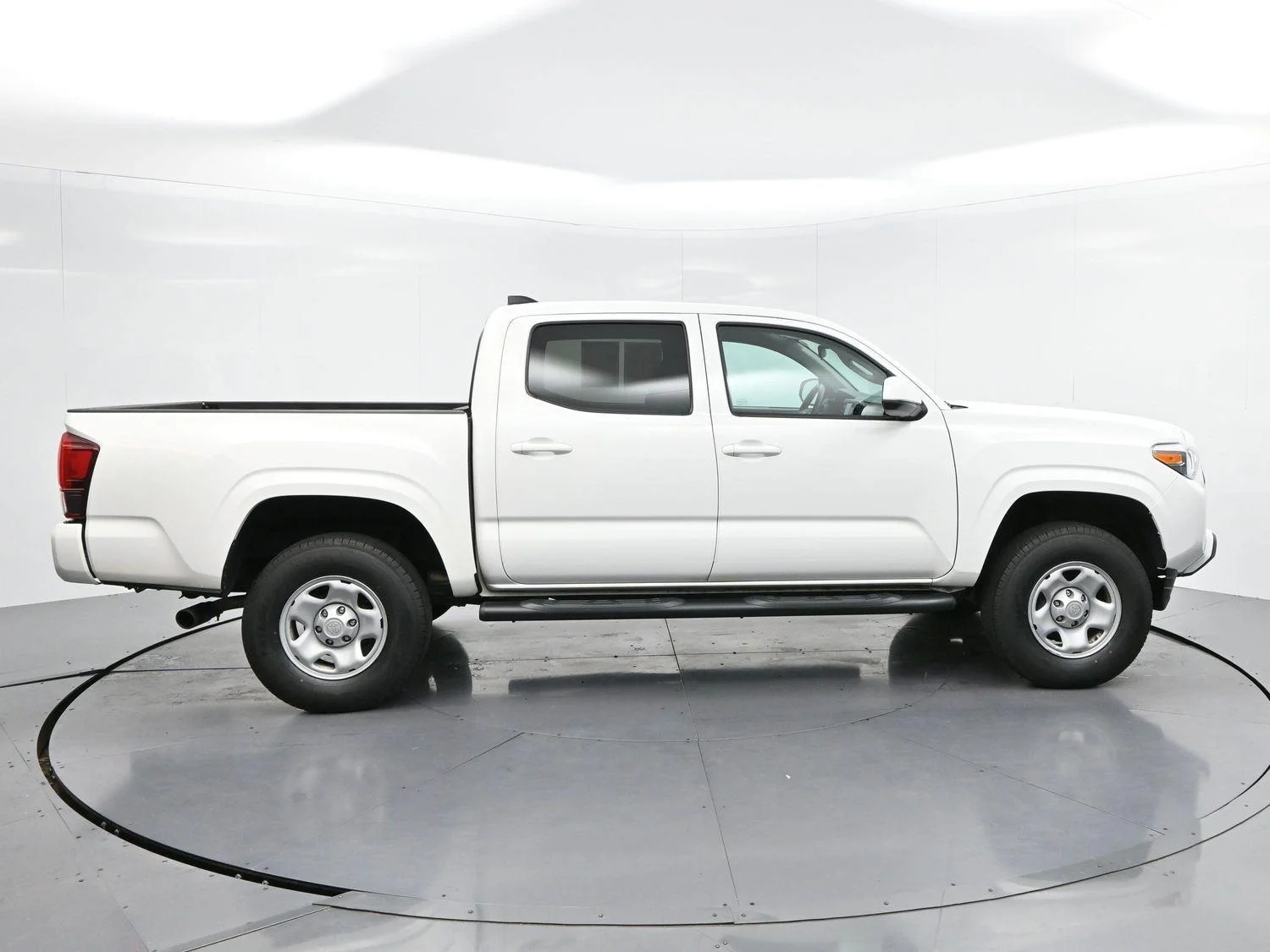 Used 2023 White Toyota SR image 8