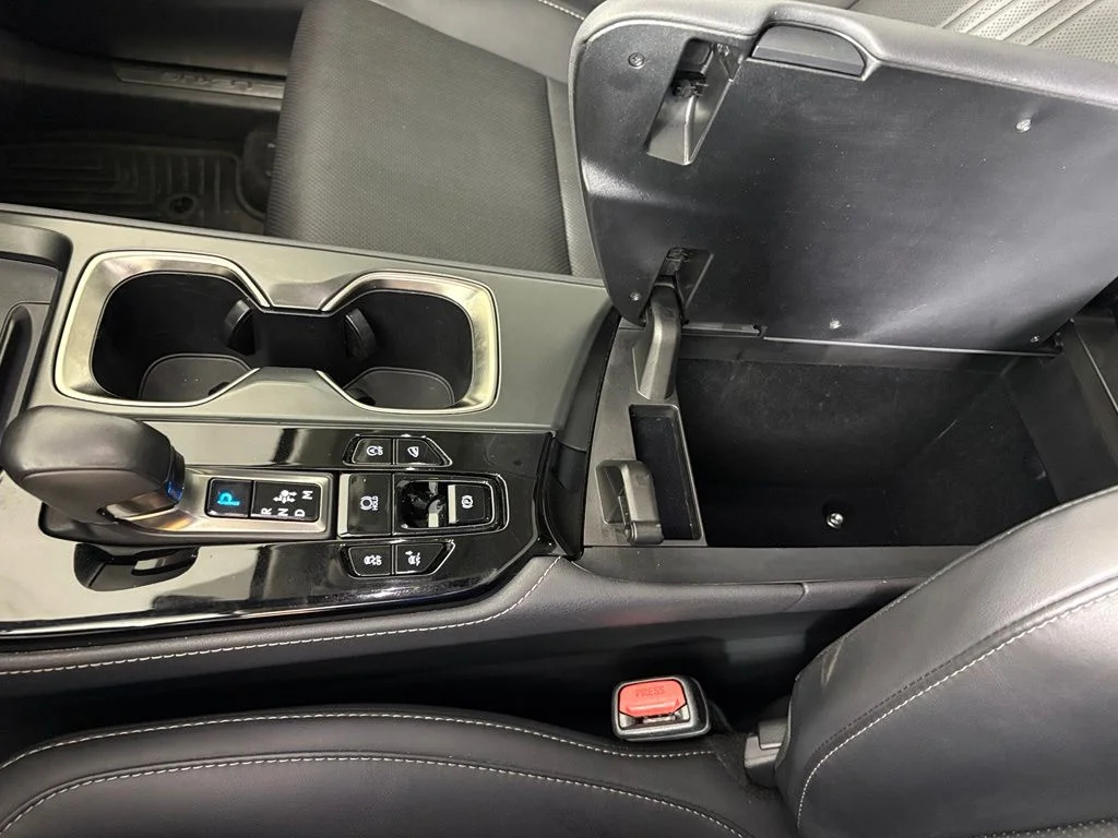 Used 2024 White Lexus 350 Premium image 37