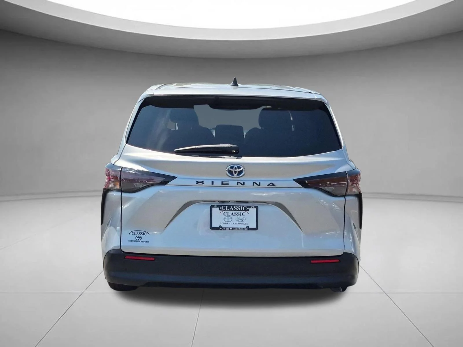 Used 2024  Toyota LE image 4
