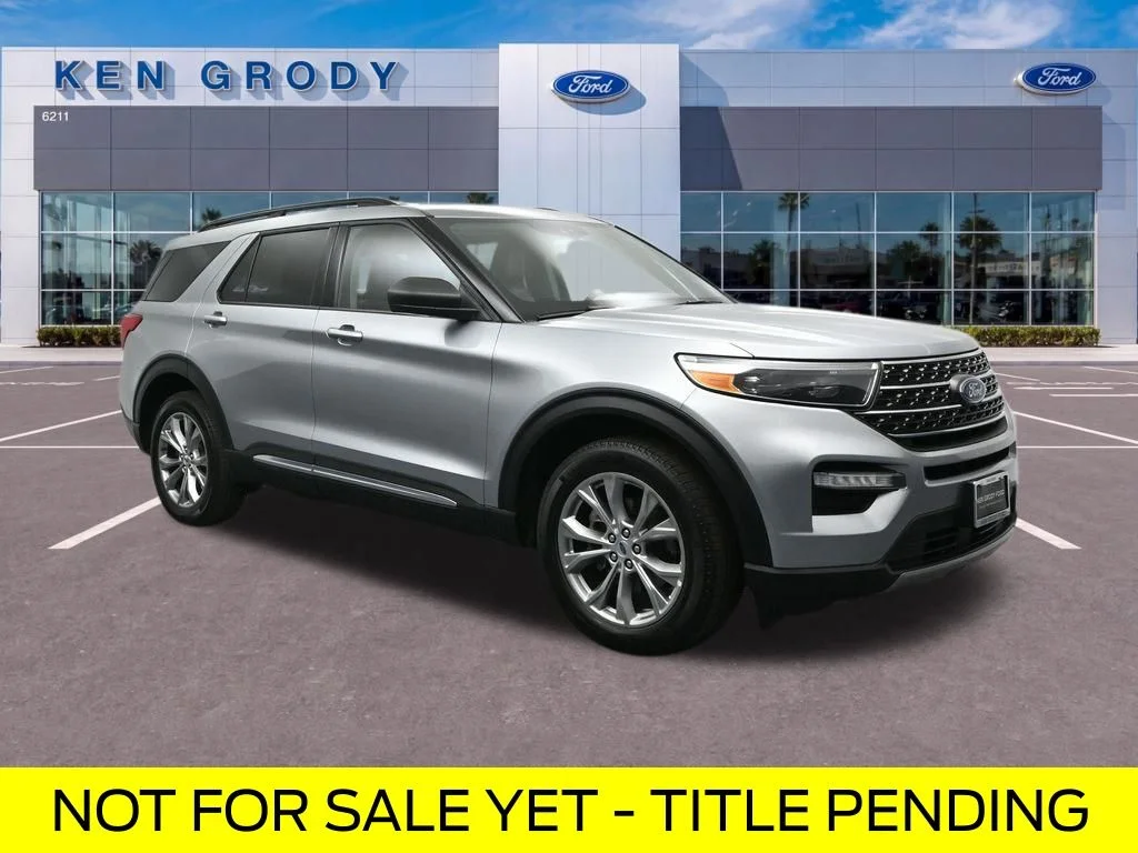 2023 Ford Explorer XLT 4WD's photo