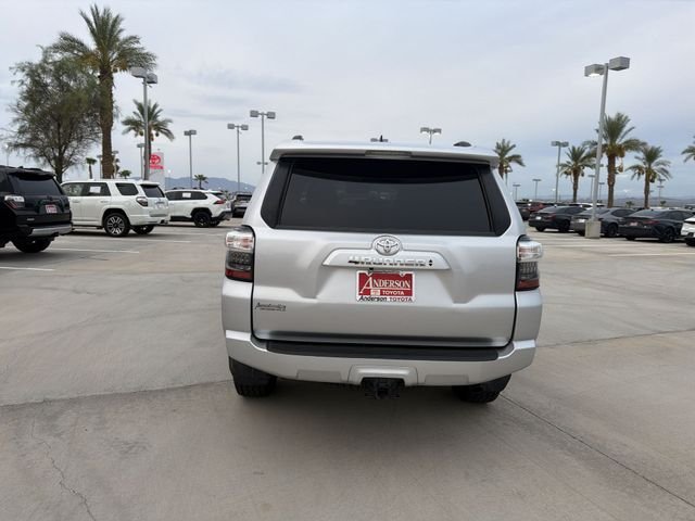 Used 2022 Silver Toyota SR5 image 6