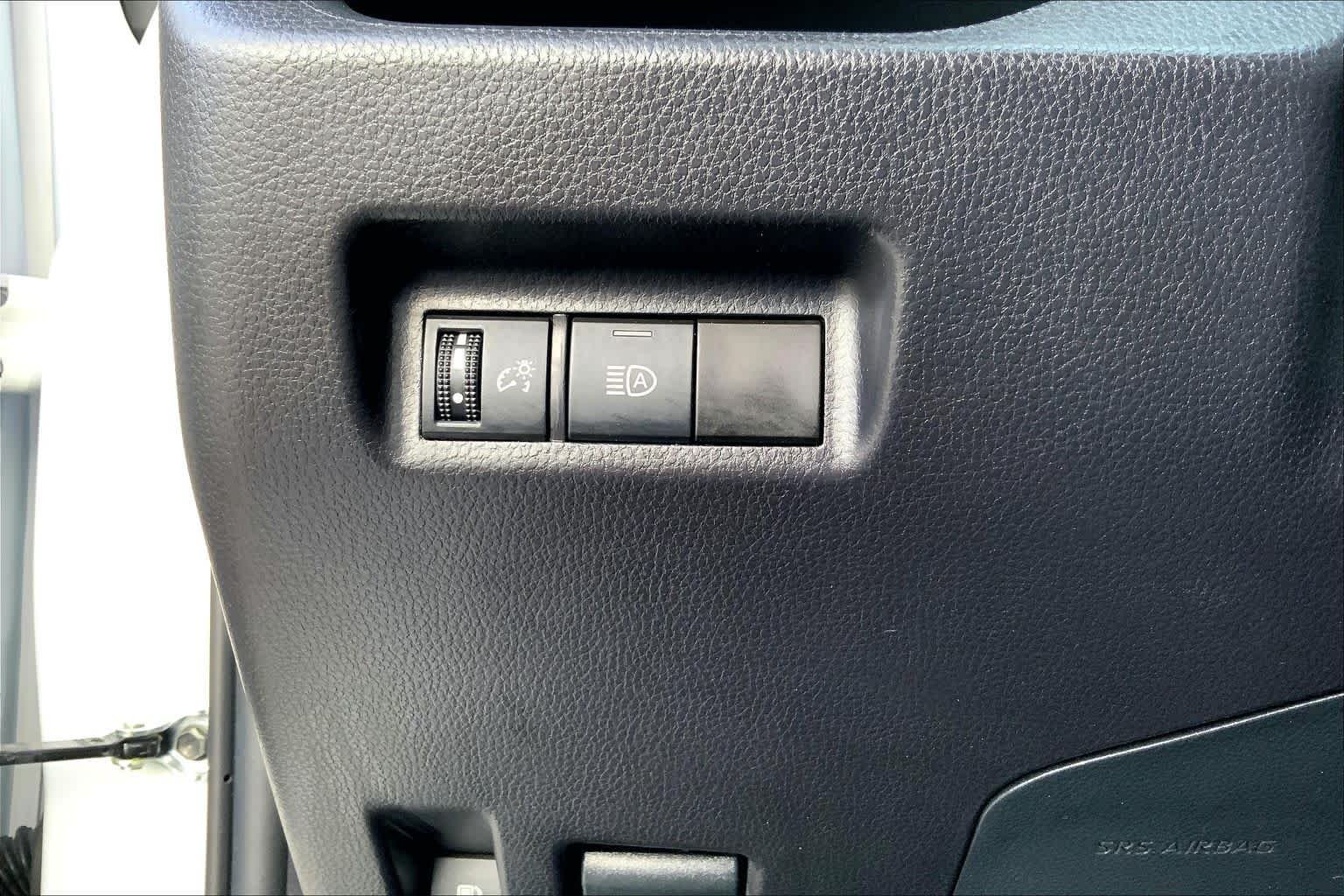 Certified Used 2025 Ice Cap Toyota Hybrid LE image 33
