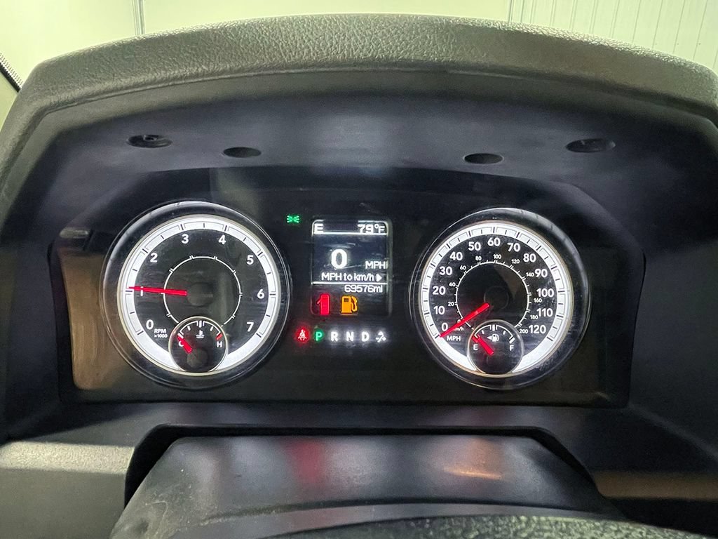 Used 2017 Granite Crystal Clearcoat Metallic Ram Express image 23