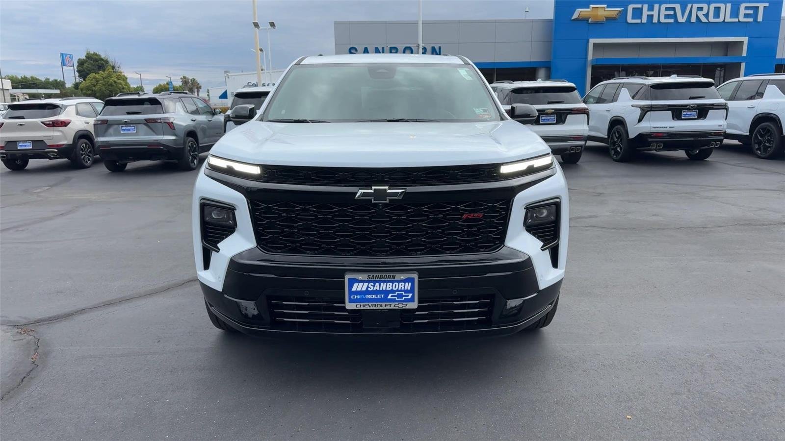 New 2026 Polar White Tricoat Chevrolet RS image 6