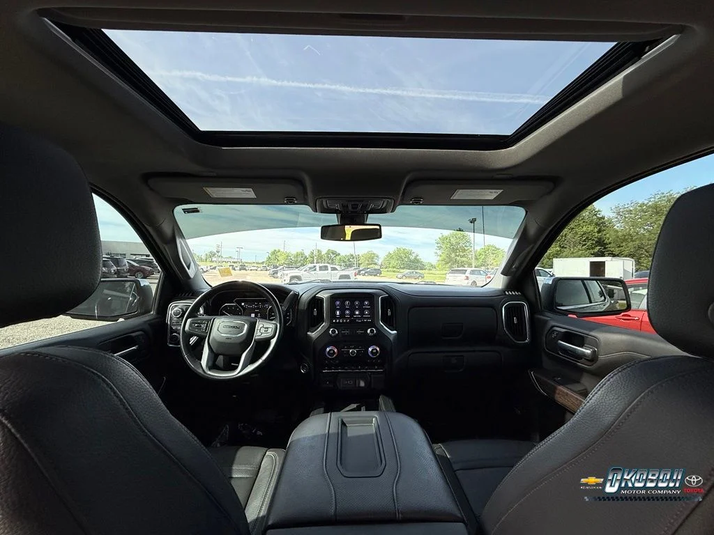 Used 2021 Green GMC Denali image 19