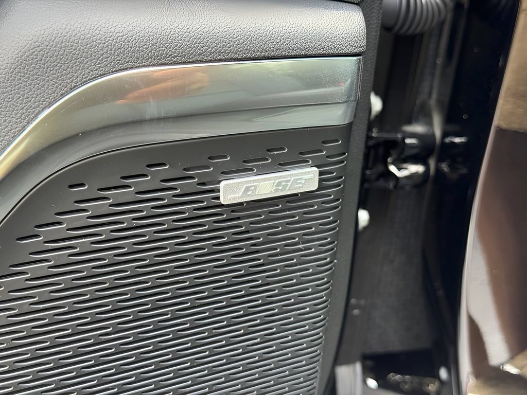 2026 GMC Acadia Elevation - Photo 11