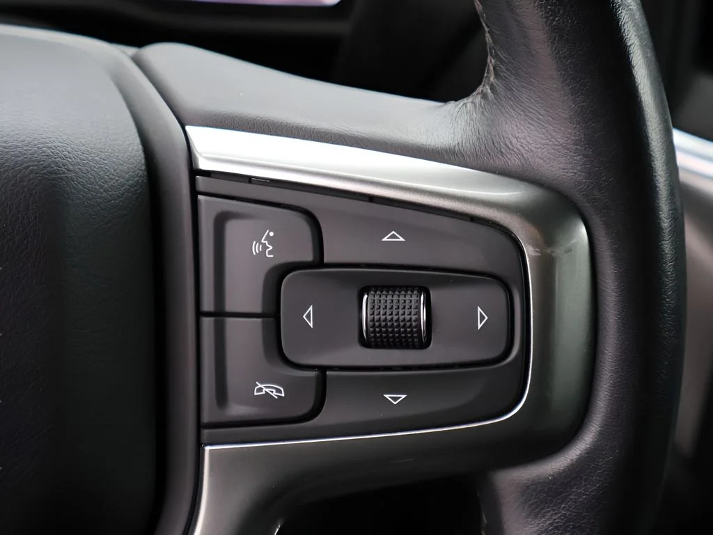 Used 2021 Silver Chevrolet LT Trail Boss image 33