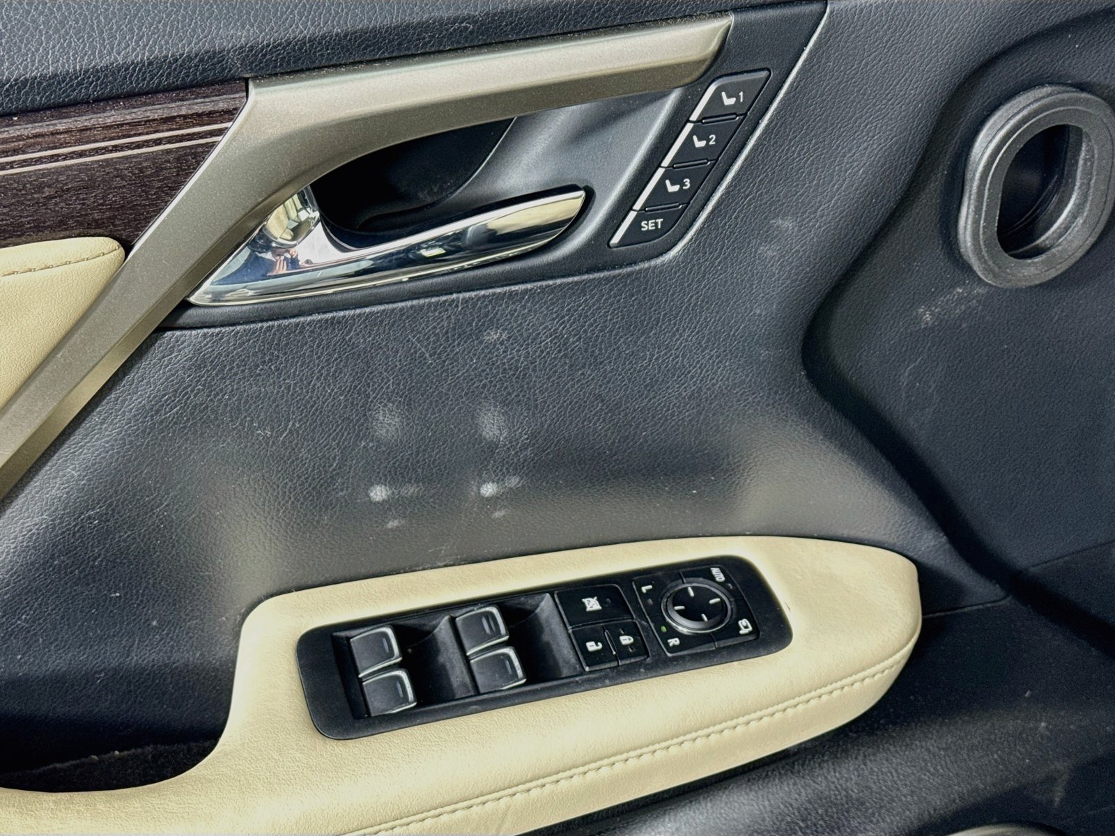 Used 2022 Black Lexus 350 image 18