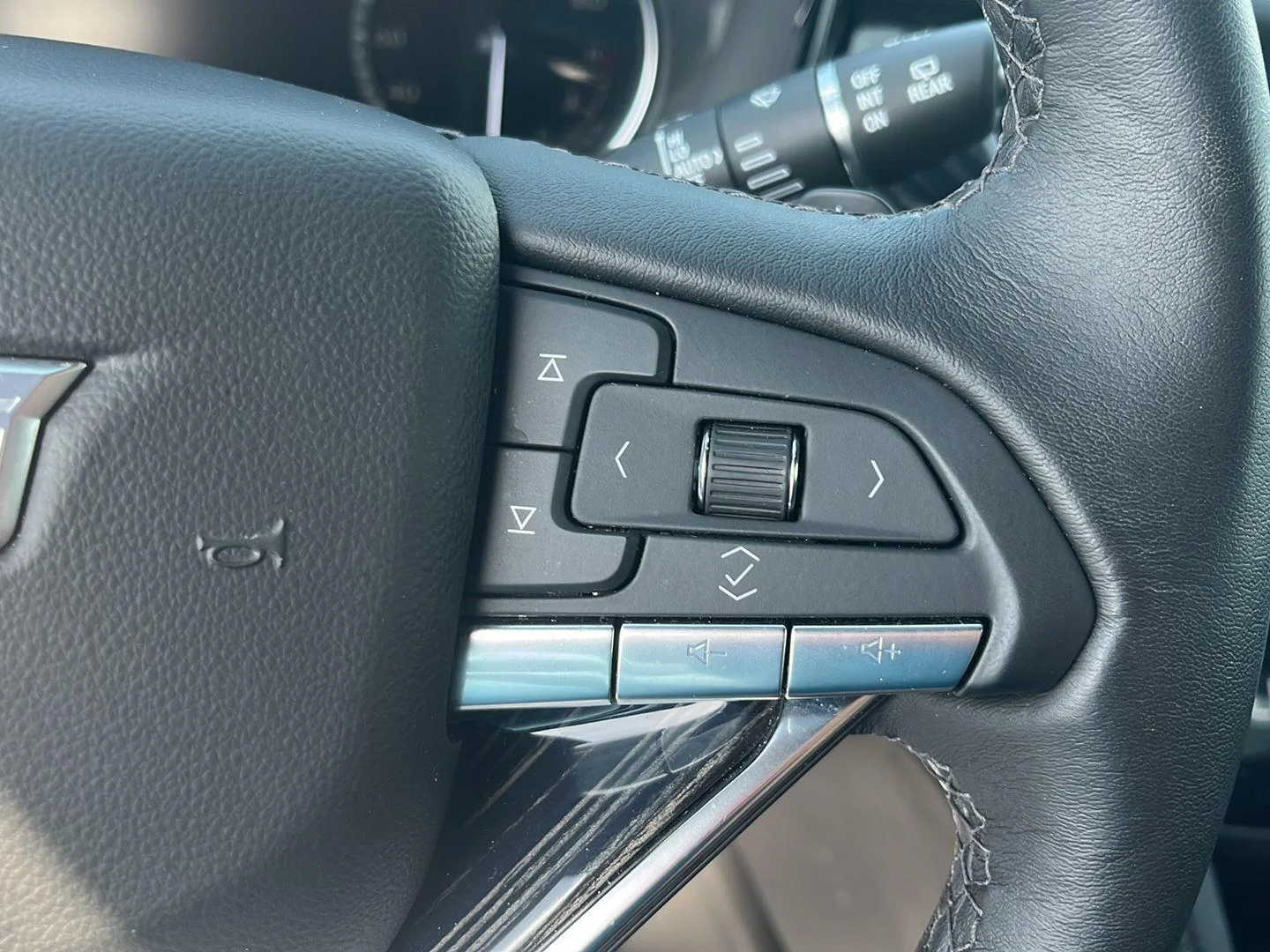 2025 Cadillac XT6 Premium Luxury - Photo 12