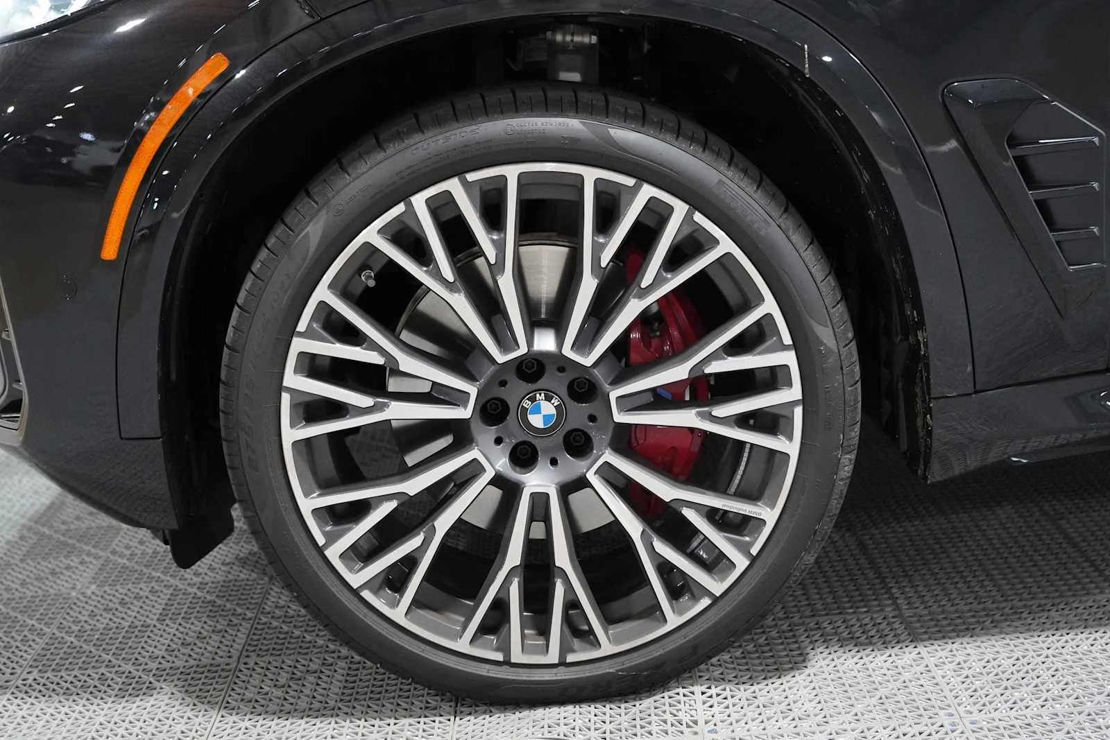 Used 2026 Black Sapphire Metallic BMW xDrive40i image 7