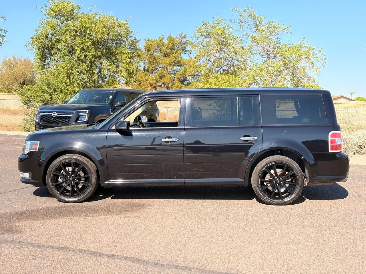 Used 2019 Agate Black Ford SEL image 2
