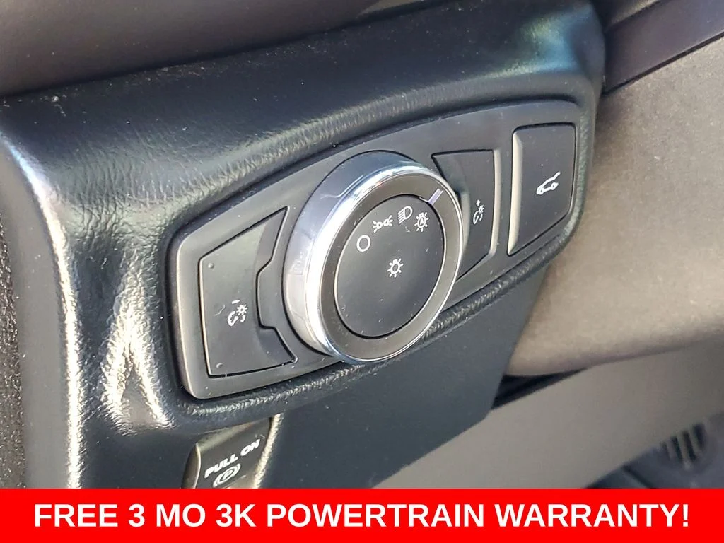 Used 2016 Silver Lincoln Select image 13