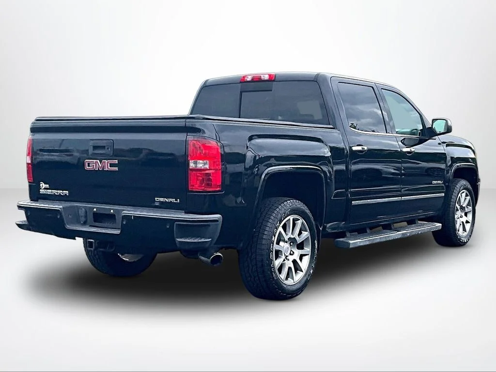 Used 2015 Black GMC Denali image 2