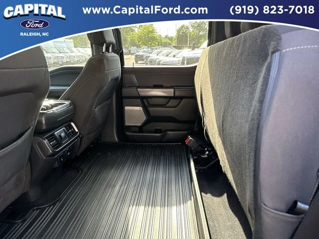 Used 2023 Black Ford XLT image 18
