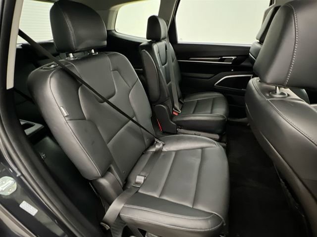 Used 2025 Gray Kia S image 17