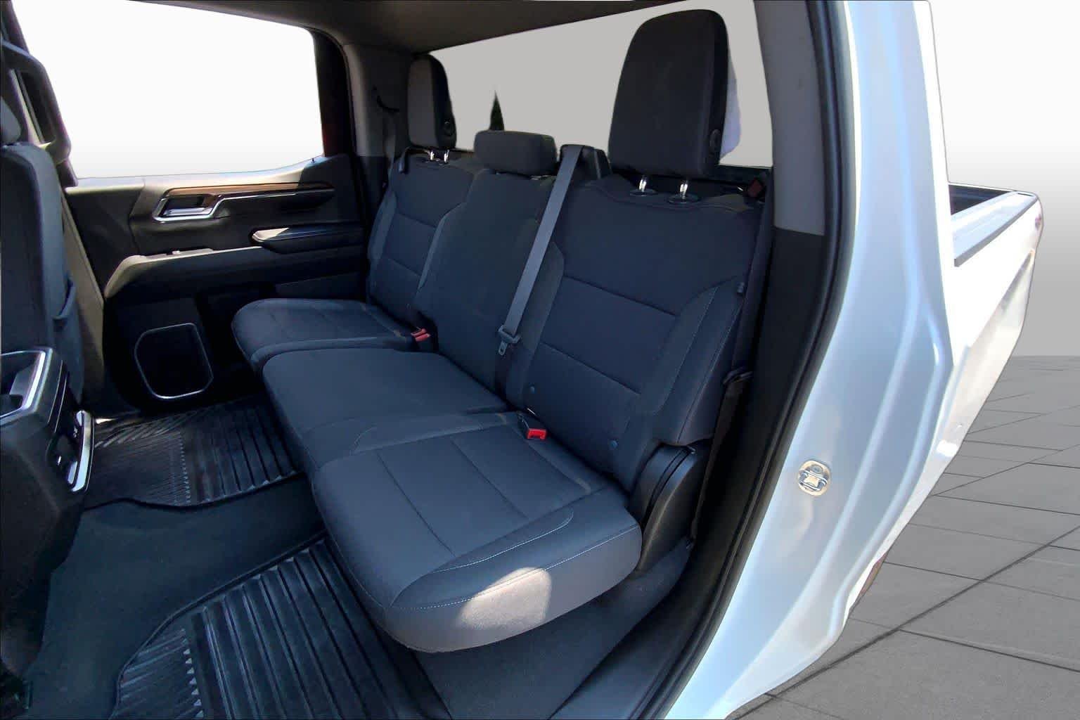Used 2023 Summit White Chevrolet RST image 18