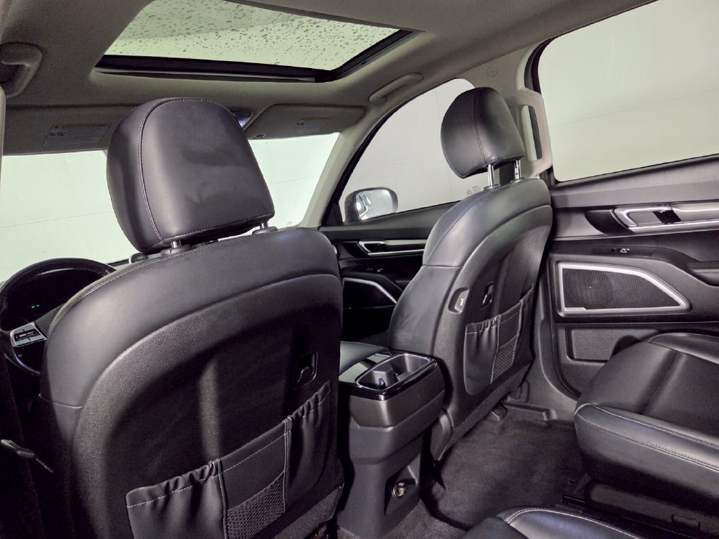 Certified Used 2021 Dark Moss Kia S image 23