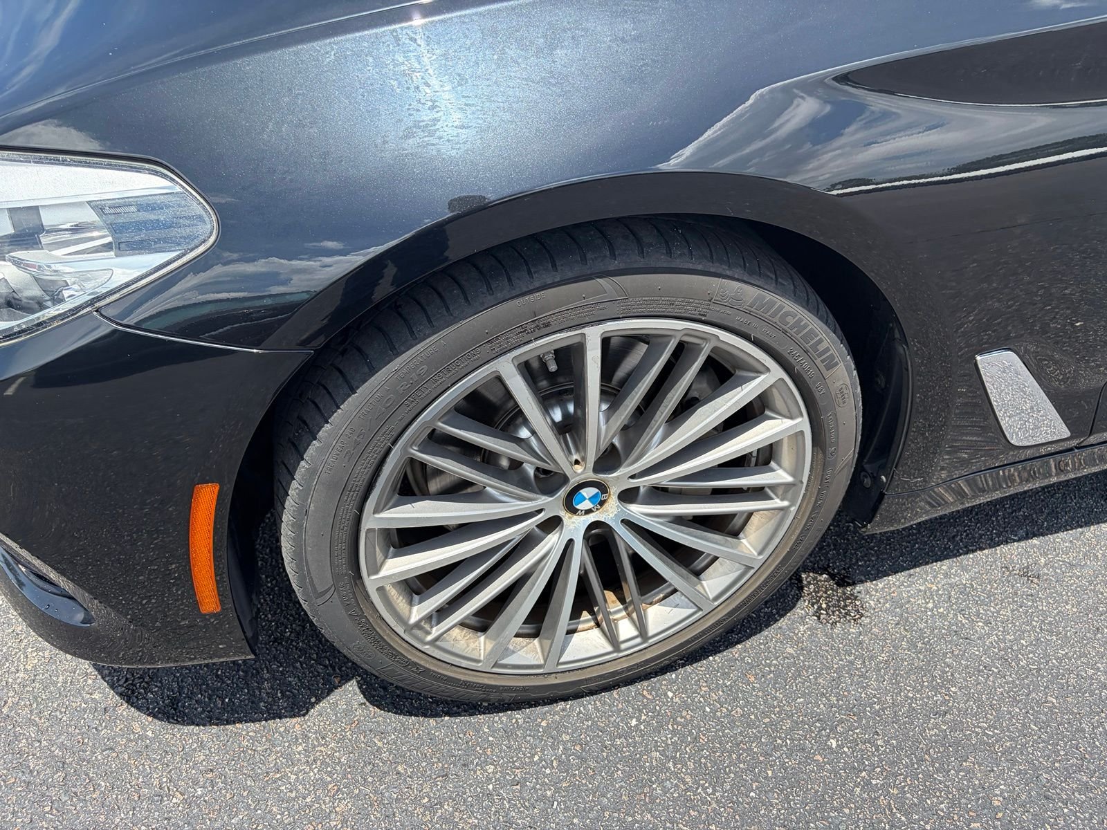 Used 2018 Black BMW 530i image 12