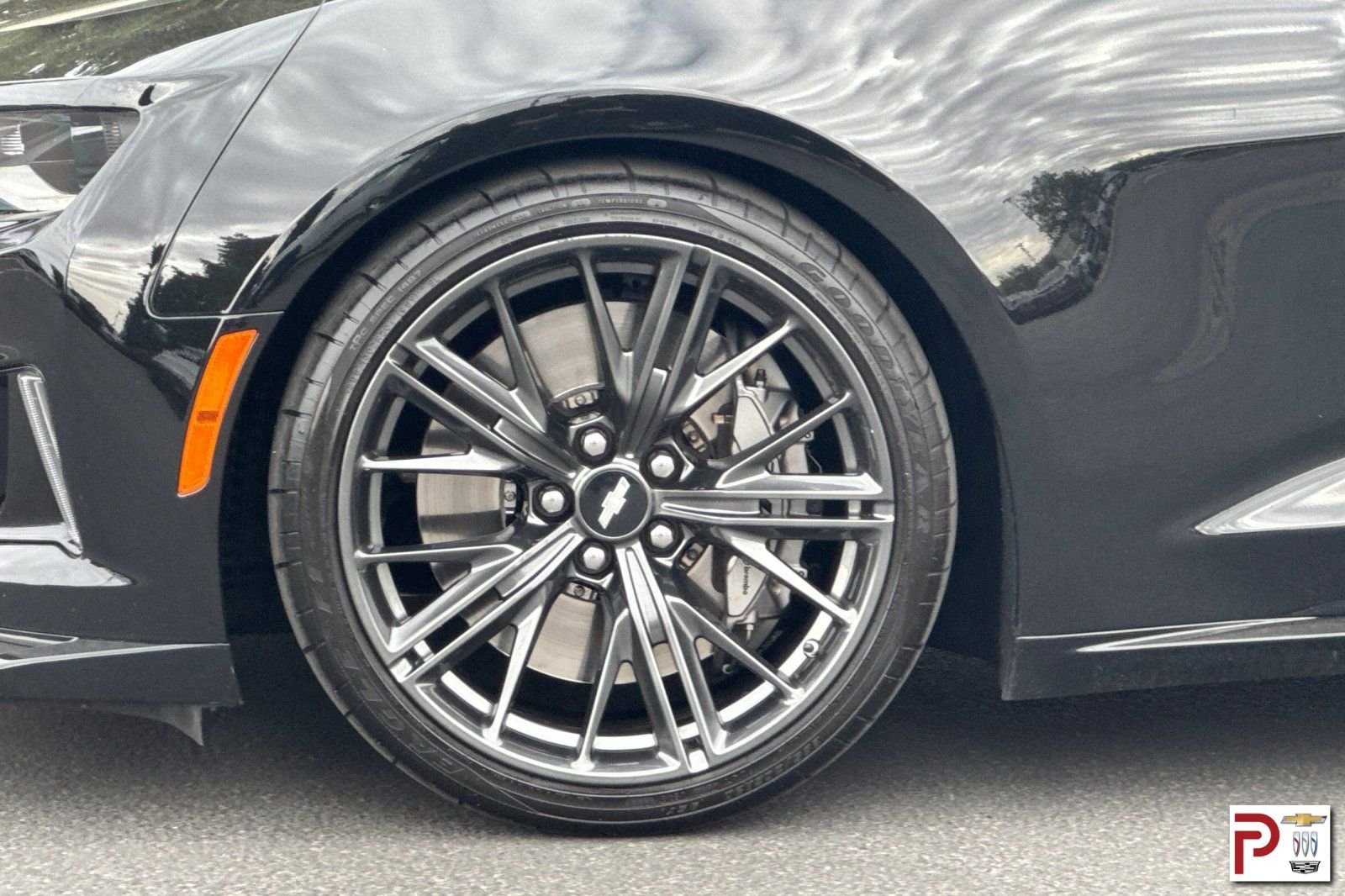 Used 2018 Black Chevrolet ZL1 image 34