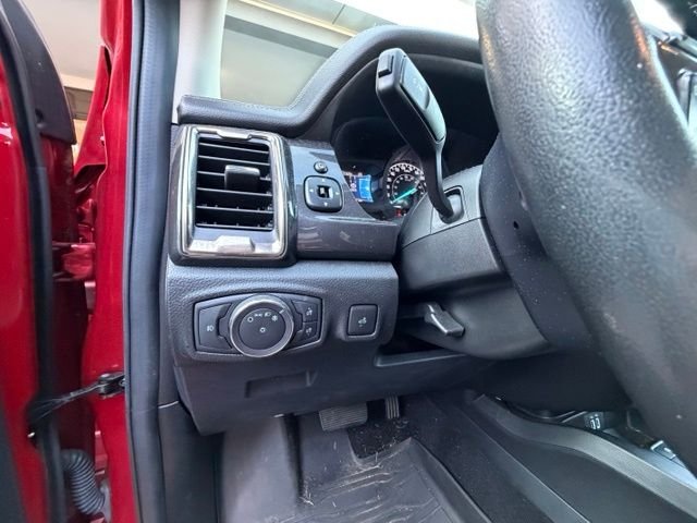 Used 2020 Red Ford Lariat image 11