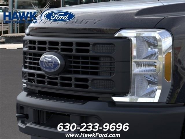 New 2025 Agate Black Metallic Ford F-250® XL image 17
