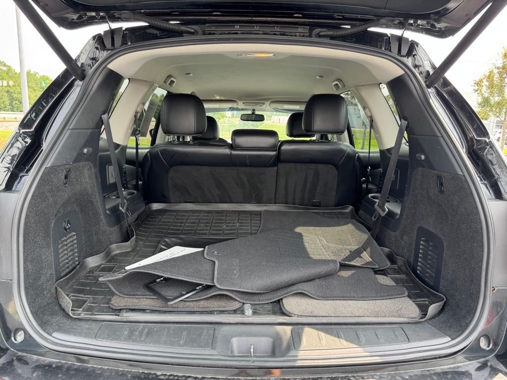 Used 2019 Black Nissan SL image 40
