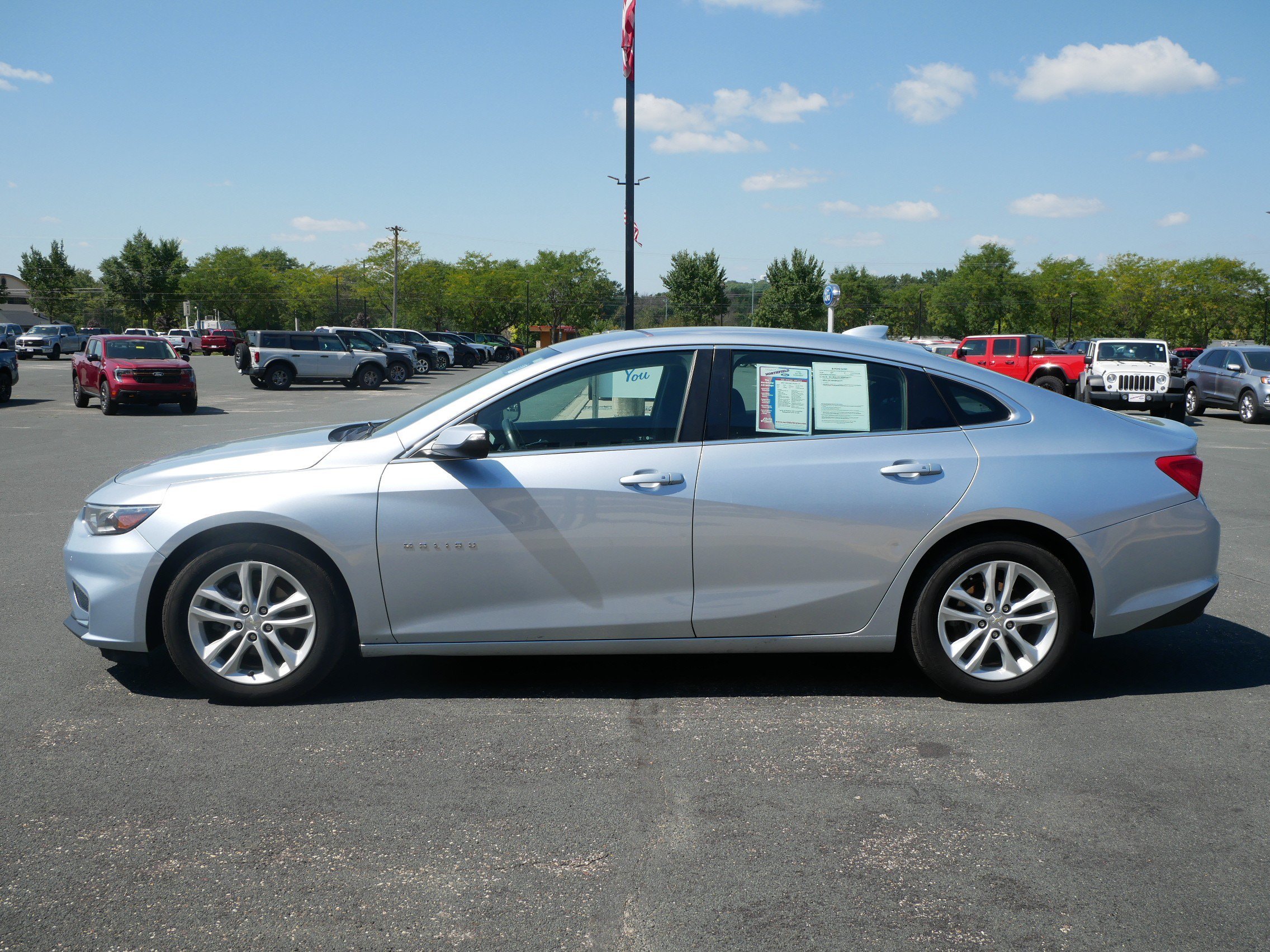 Used 2017 Arctic Blue Metallic Chevrolet LT image 5