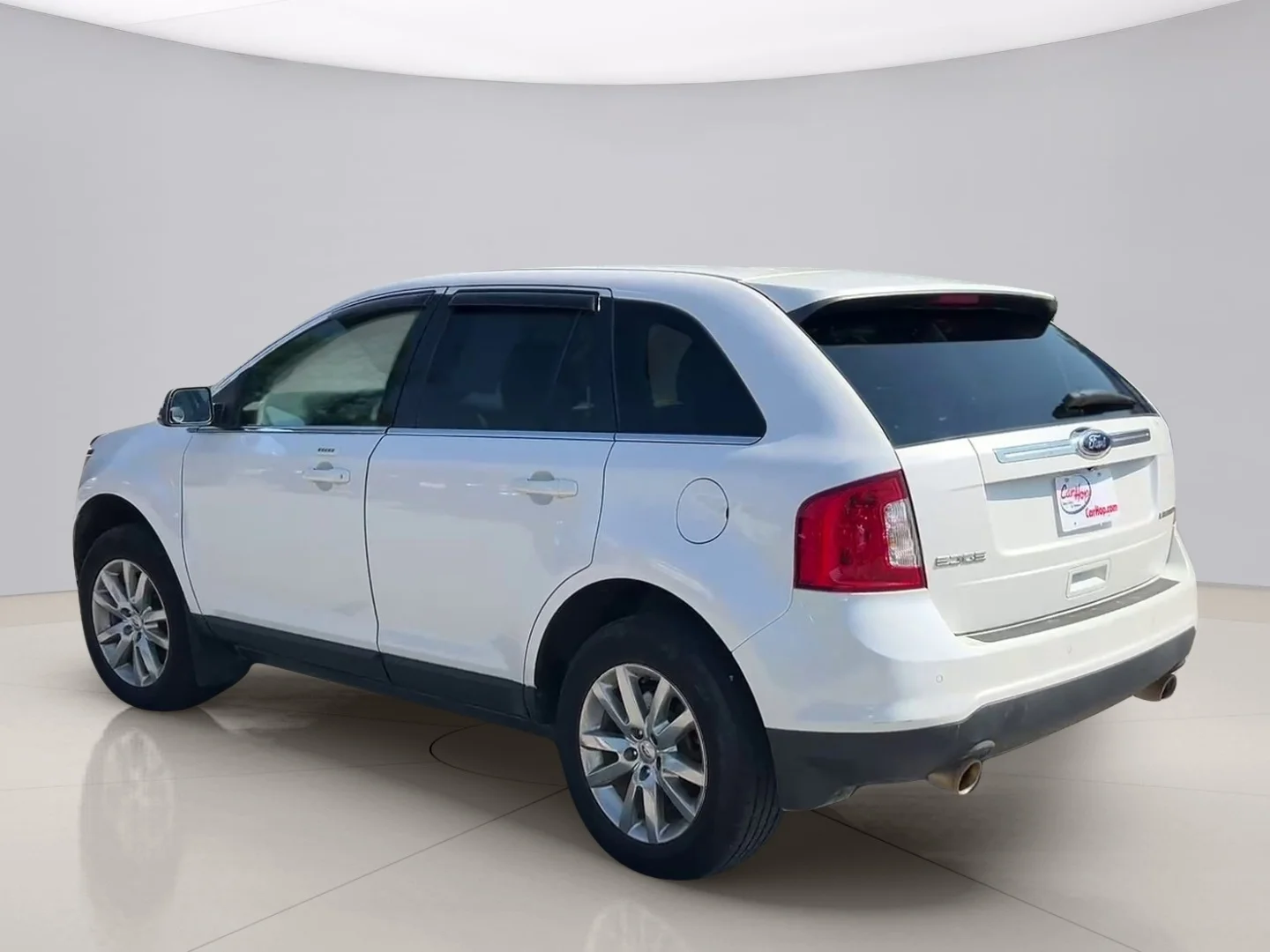 Used 2014 White Ford LIMITED image 4