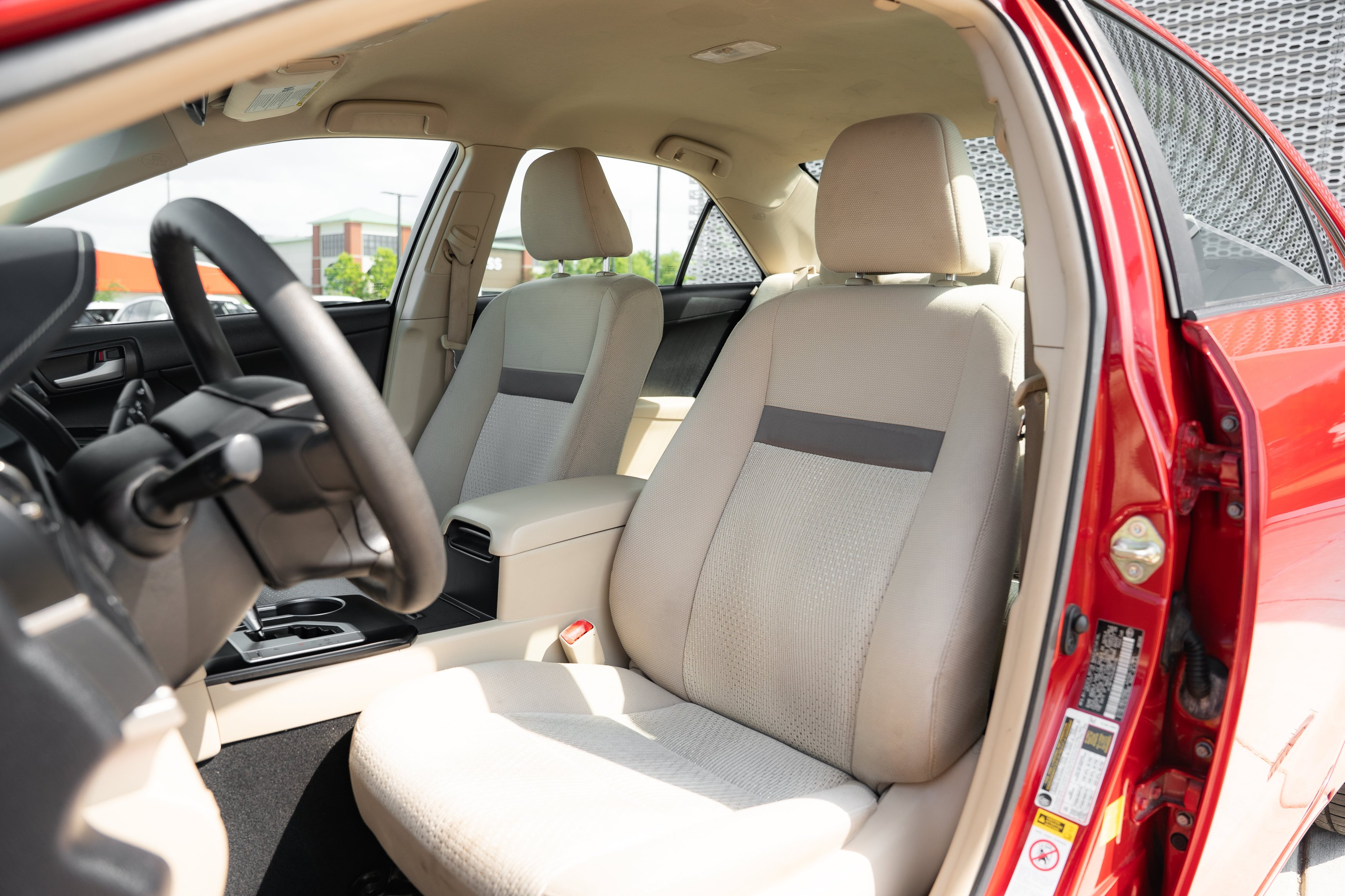 Used 2014 Barcelona Red Metallic Toyota LE image 18