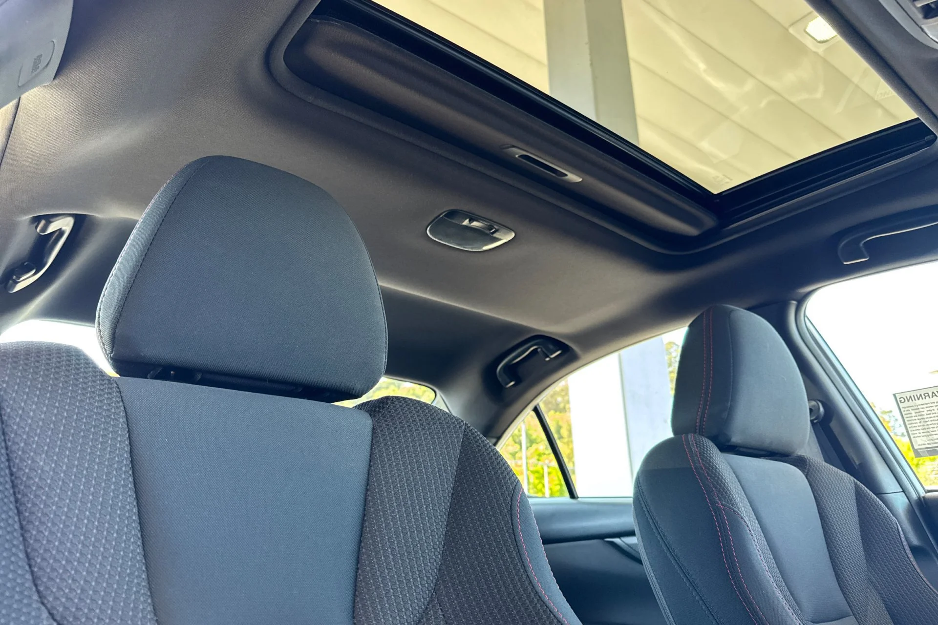Used 2022 Ice Silver Metallic Subaru Premium image 18
