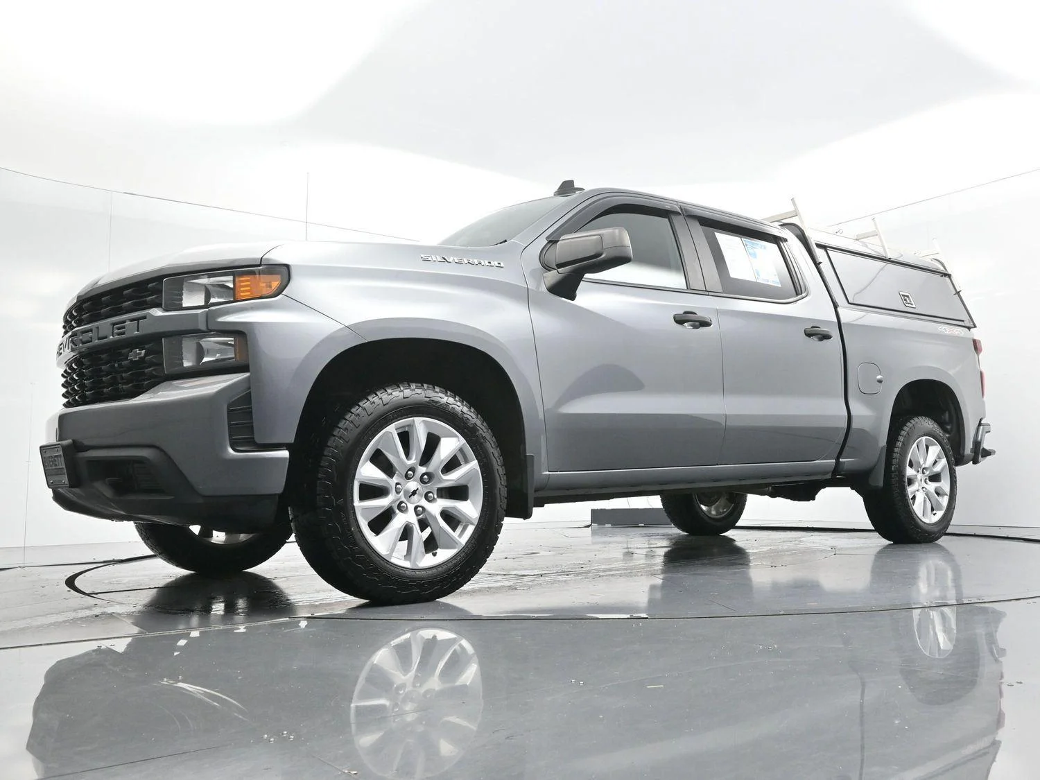Used 2021 SATIN STEEL METALLIC Chevrolet Custom image 46