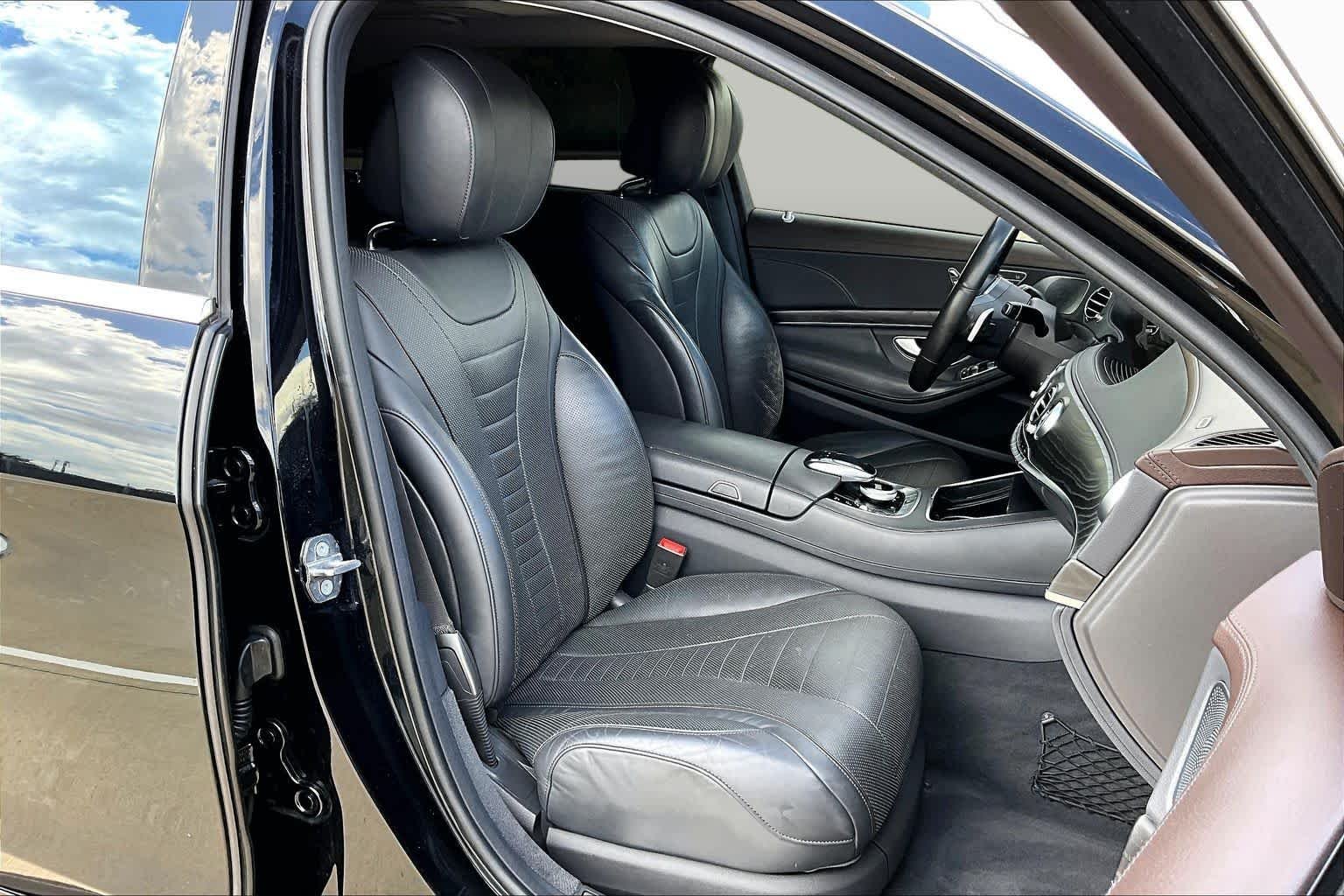 Used 2018 Obsidian Black Metallic Mercedes-Benz S 560 image 9