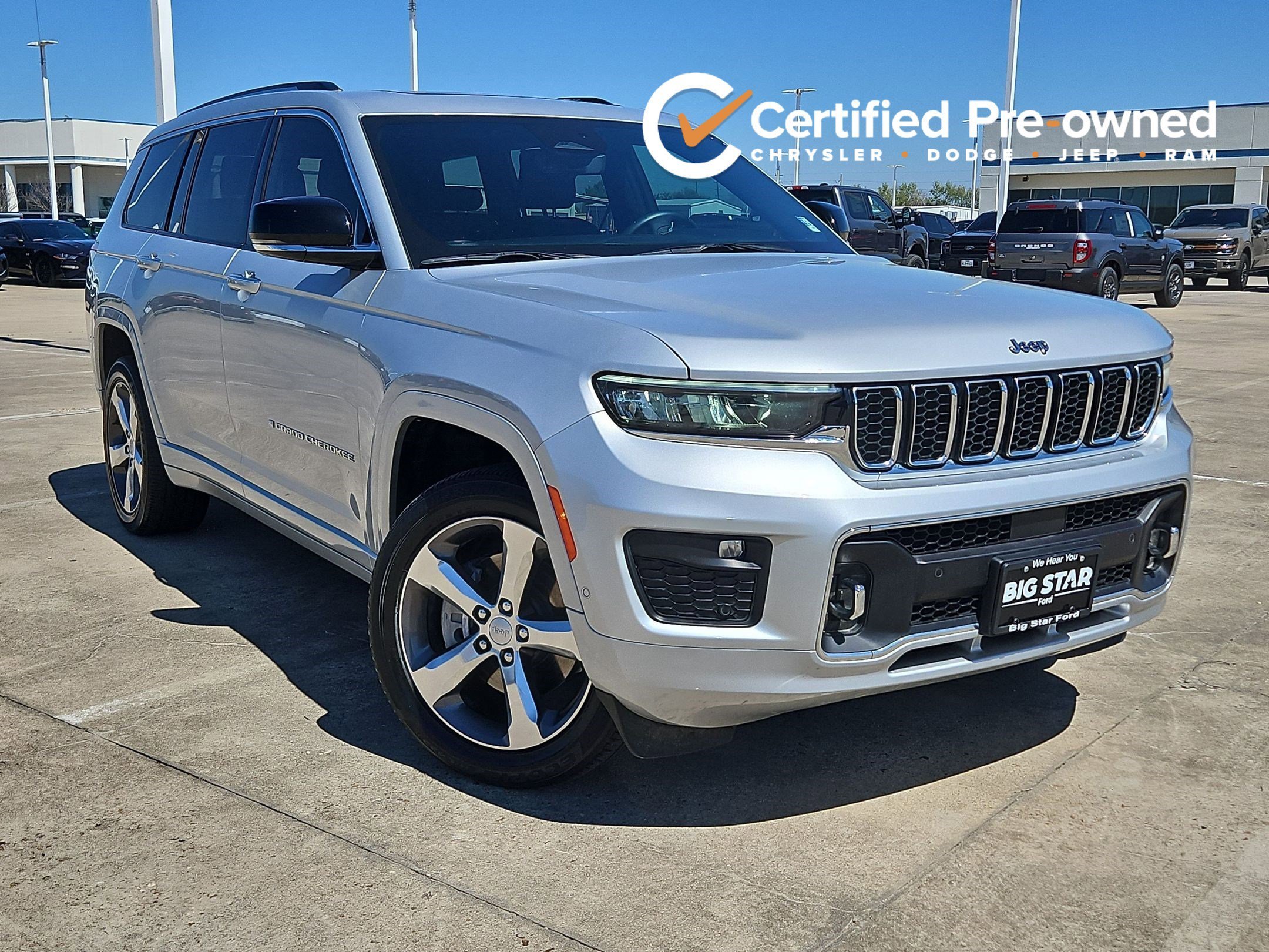 2021 Jeep Grand Cherokee L Overland's photo