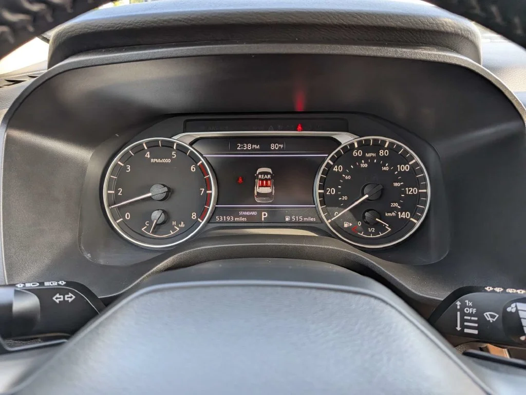 Used 2025 Silver Nissan SV image 27