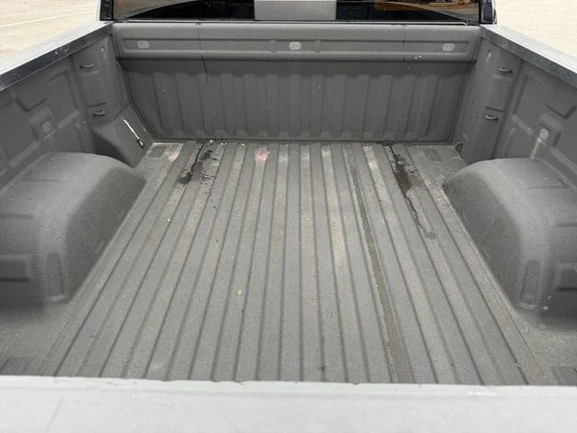Used 2020 Black GMC SLT image 17