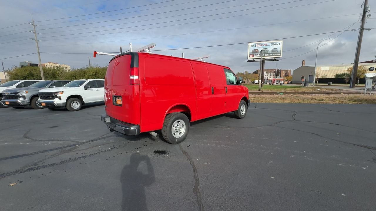 2025 Chevrolet Express Cargo Work Van - Photo 32