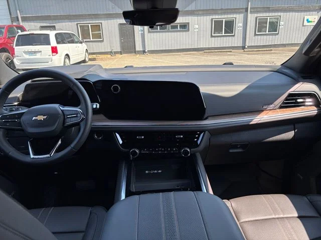 Used 2026 Lakeshore Blue Chevrolet High Country image 21