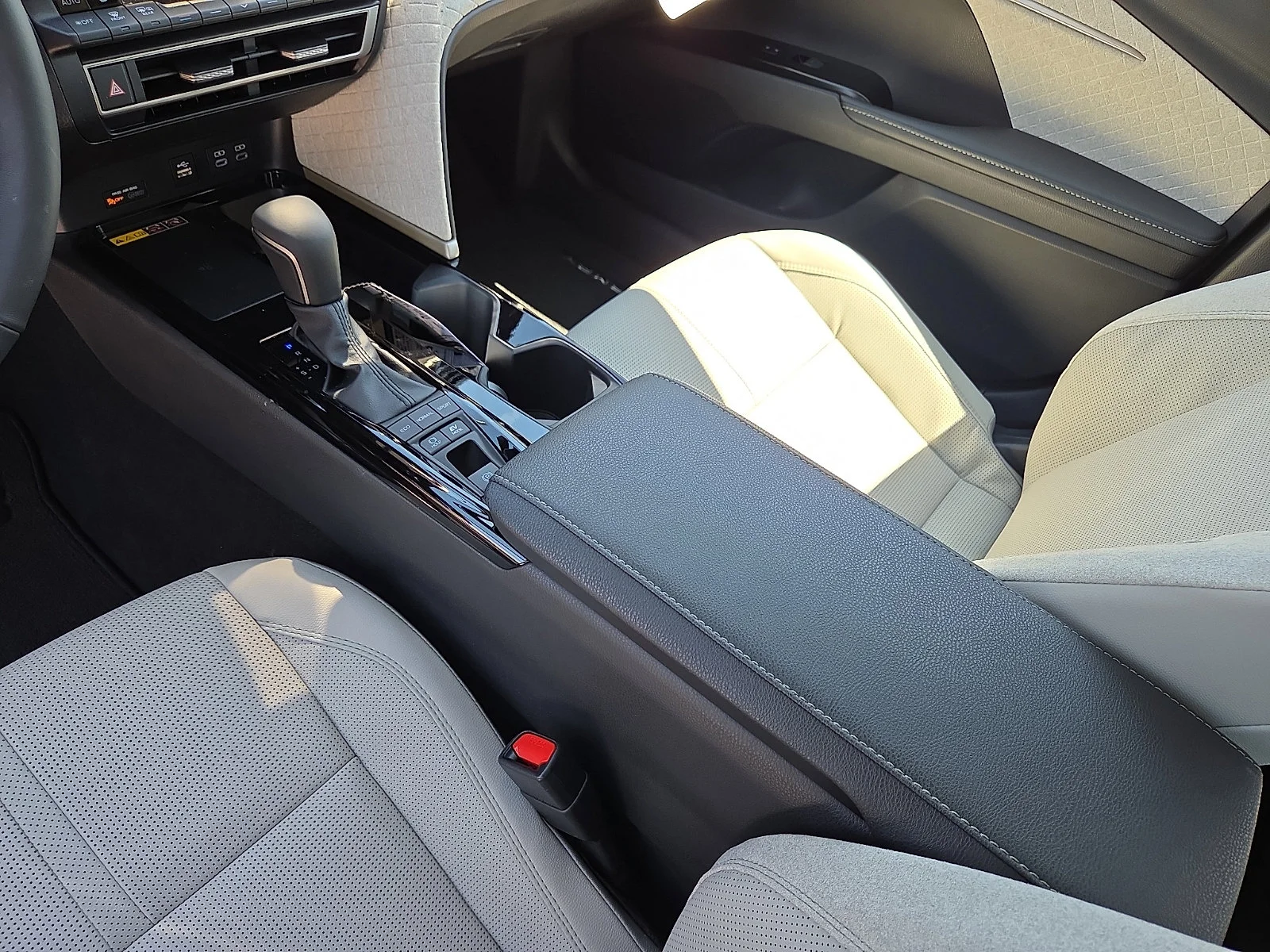 2026 Toyota Camry XLE - Photo 15