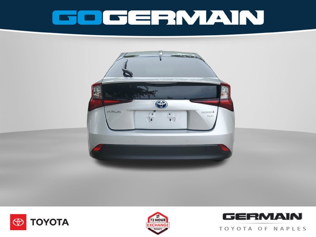 Certified Used 2022 Silver Toyota XLE image 10