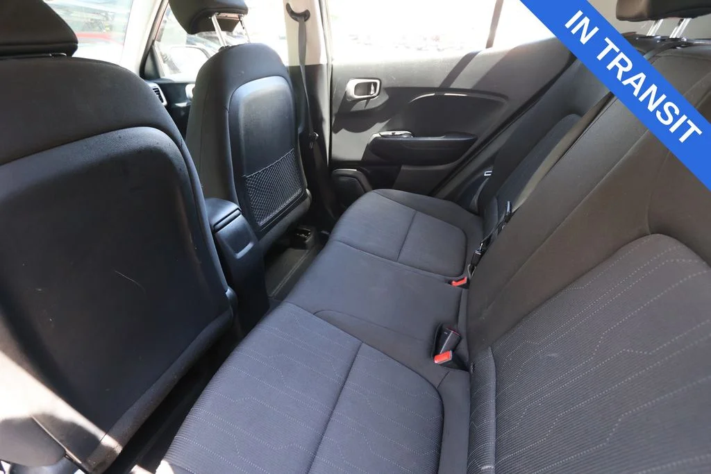 Used 2025 Onyx Black Hyundai SE image 24