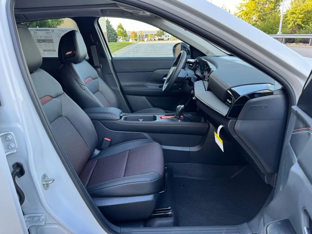 New 2026 Aspen White TriCoat Nissan SR image 12