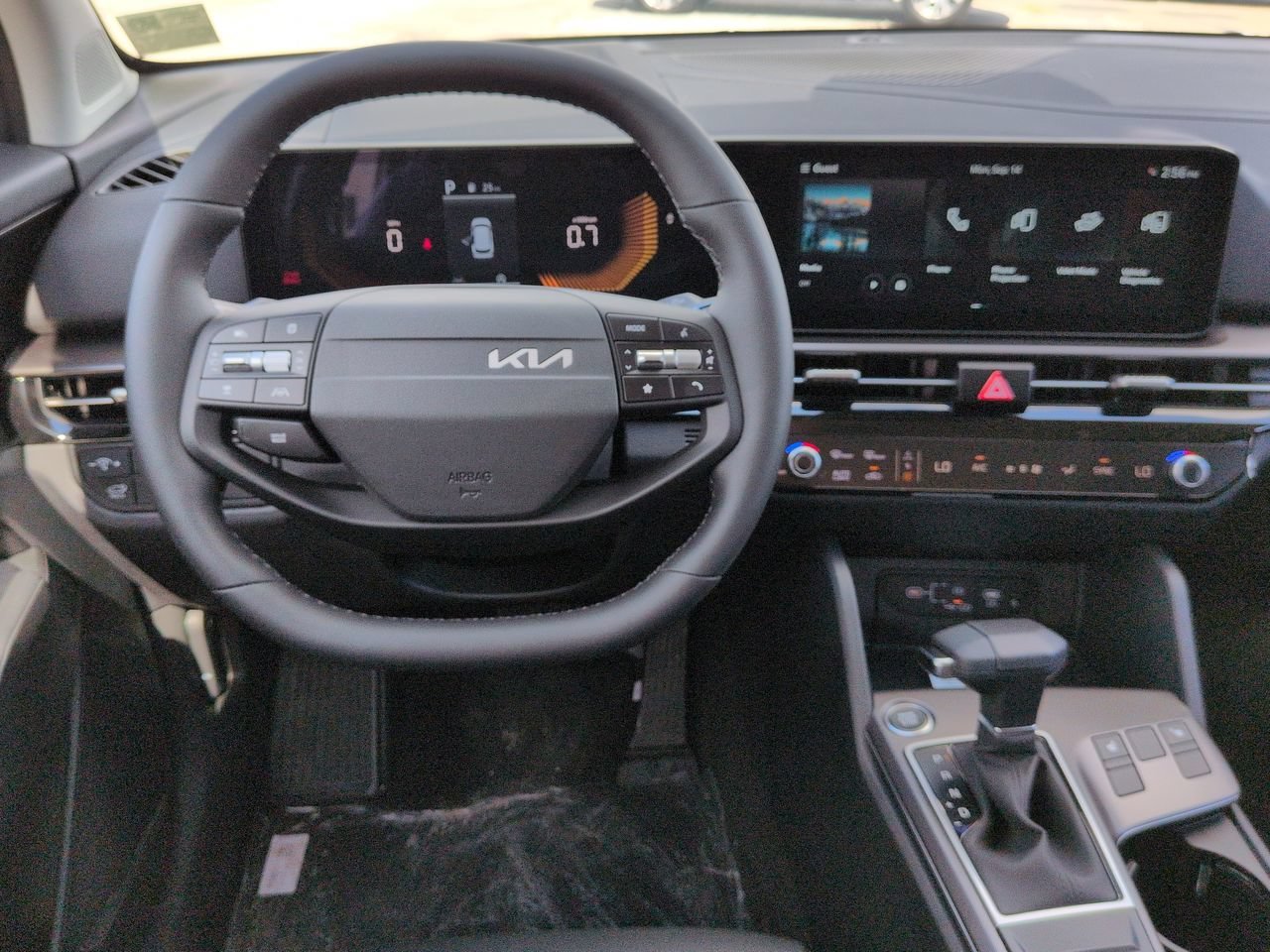 New 2027 Wolf Gray Kia EX image 18