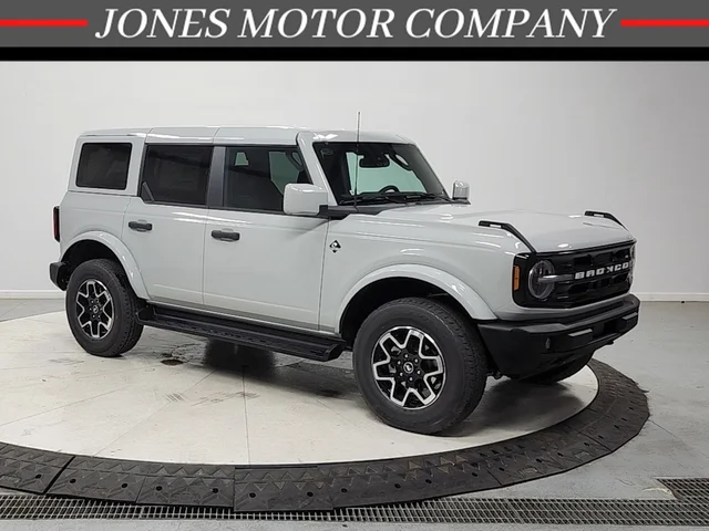 2026 Ford Bronco Outer Banks®