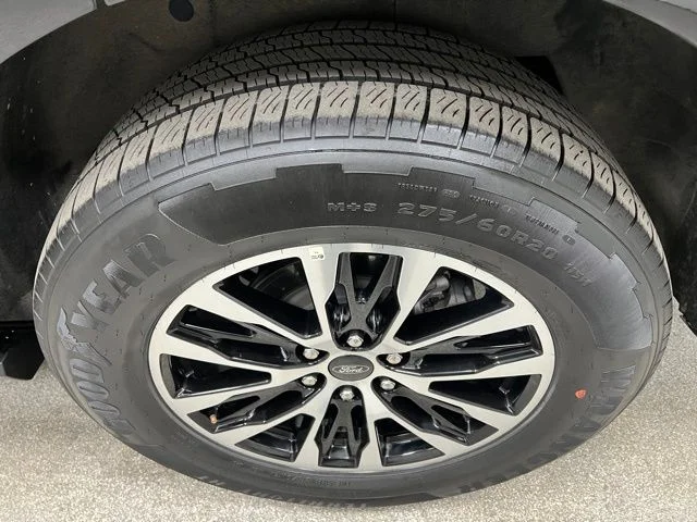 Used 2025 Black Ford Platinum image 15