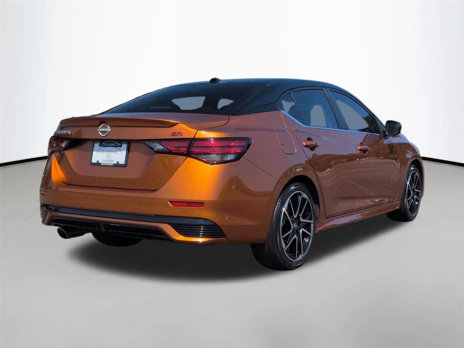 Used 2024 Monarch Orange Metallic/Super Black Nissan SR image 5