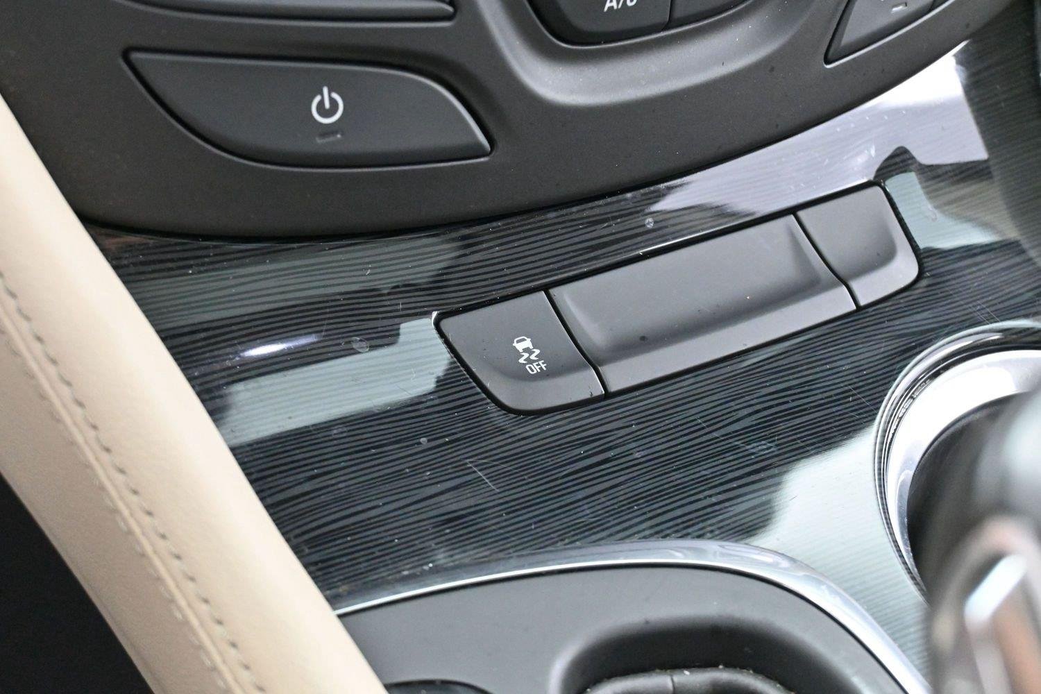 Used 2017 EBONY TWILIGHT METALLIC Buick Essence image 23