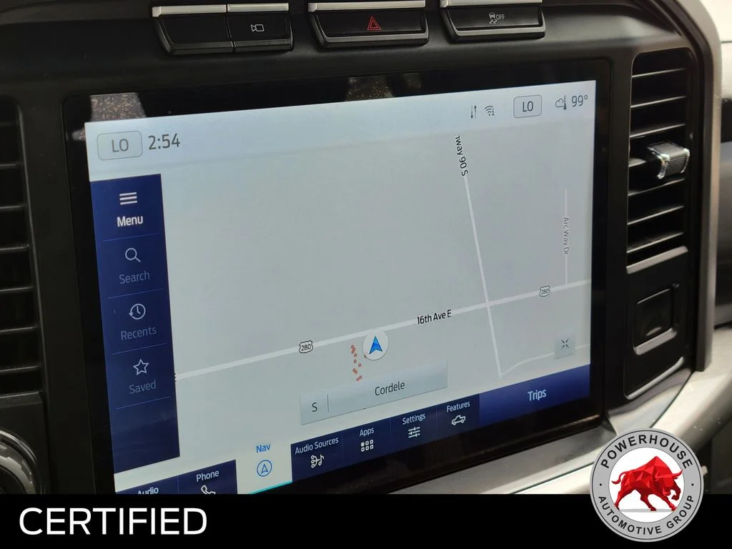 Used 2022 White Ford Lariat image 25