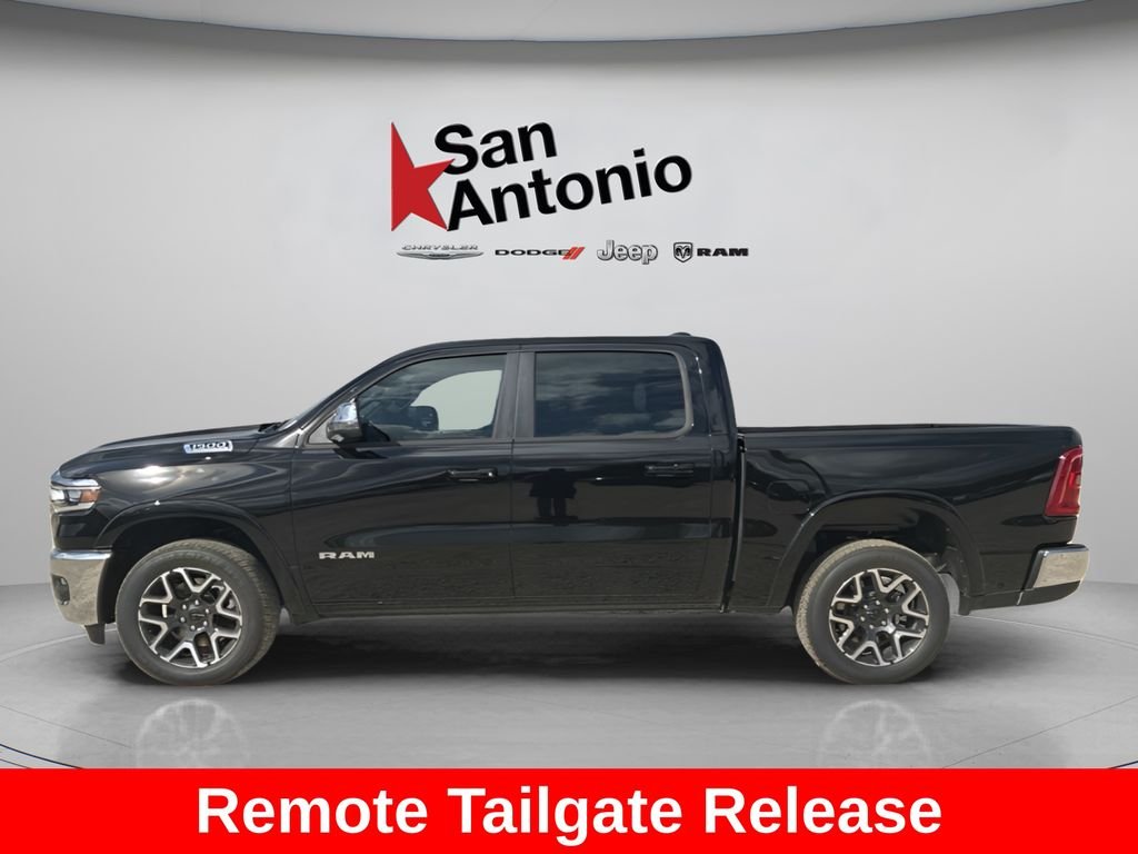 New 2026 Diamond Black Crystal Pearl-Coat Exterior Paint RAM Laramie image 5