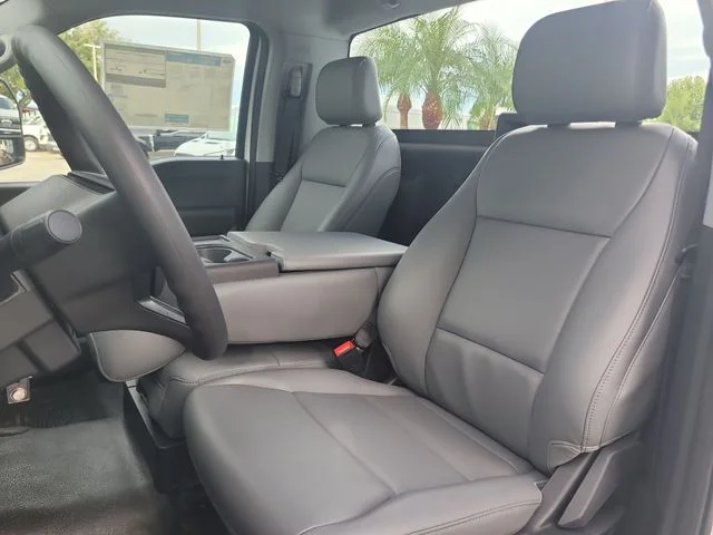 New 2026 Oxford White Ford XL image 15